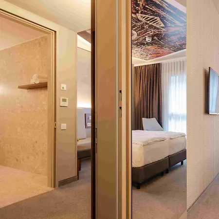 Hey Lou Hotel