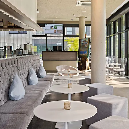 Hey Lou Monheim am Rhein