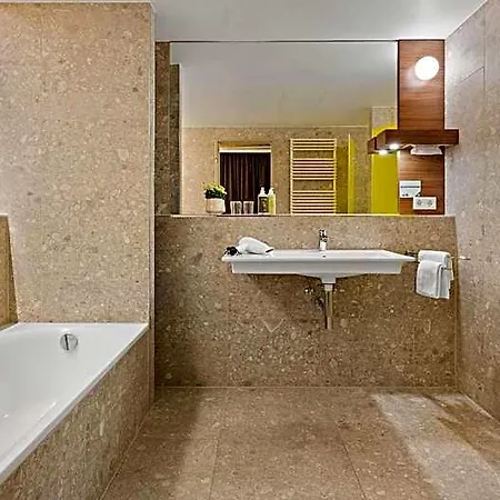 Hotel Hey Lou Monheim am Rhein