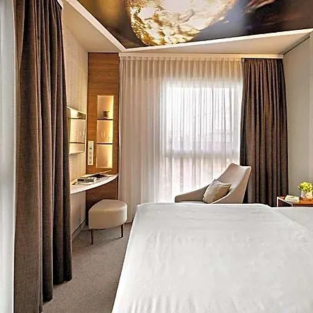 Hey Lou Hotel 3*