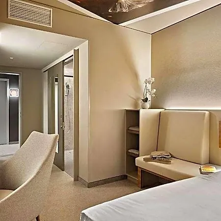 Hey Lou Hotel 3*