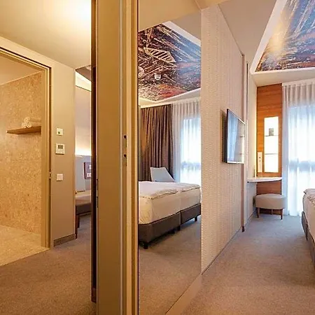 Hotel Hey Lou