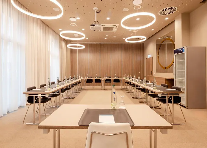 Styles Monheim Hotel 3*