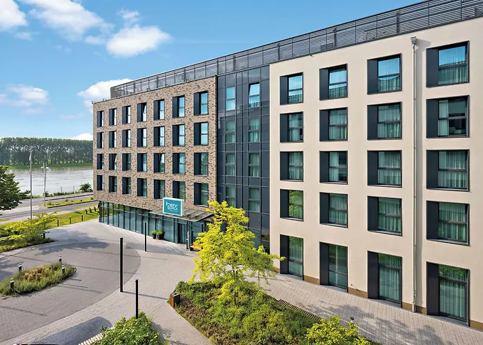 Hey Lou Monheim am Rhein